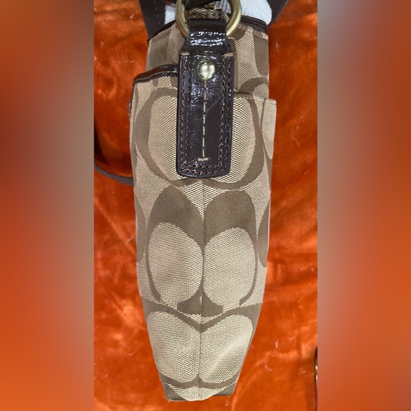 Coach Brown Cross Body Bag - Picture 5 of 16